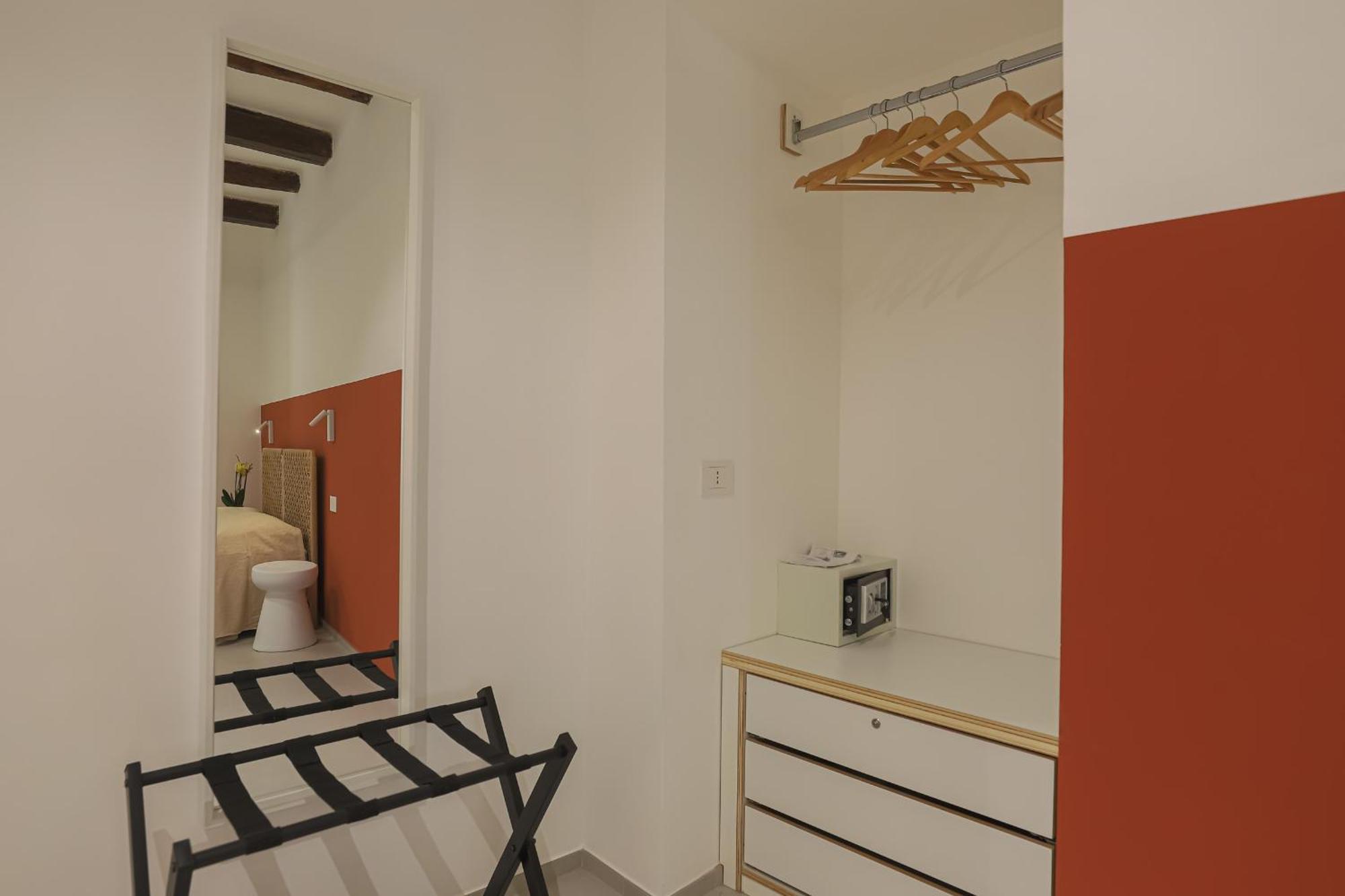 Desiderio Guest House Салерно Екстериор снимка