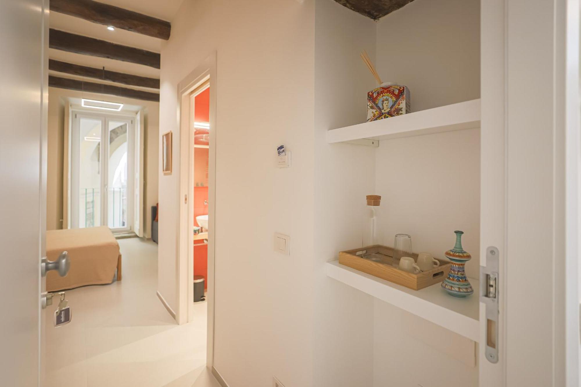 Desiderio Guest House Салерно Екстериор снимка